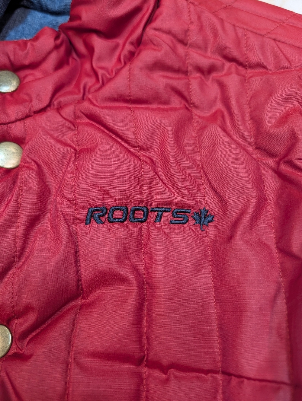 Roots Reverseable Denim Snap Vest Size Large - Picture 6 of 8